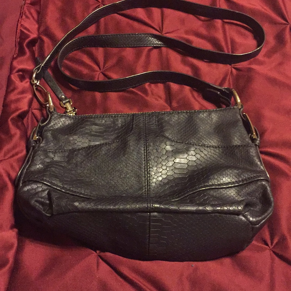 Black shoulder purse
